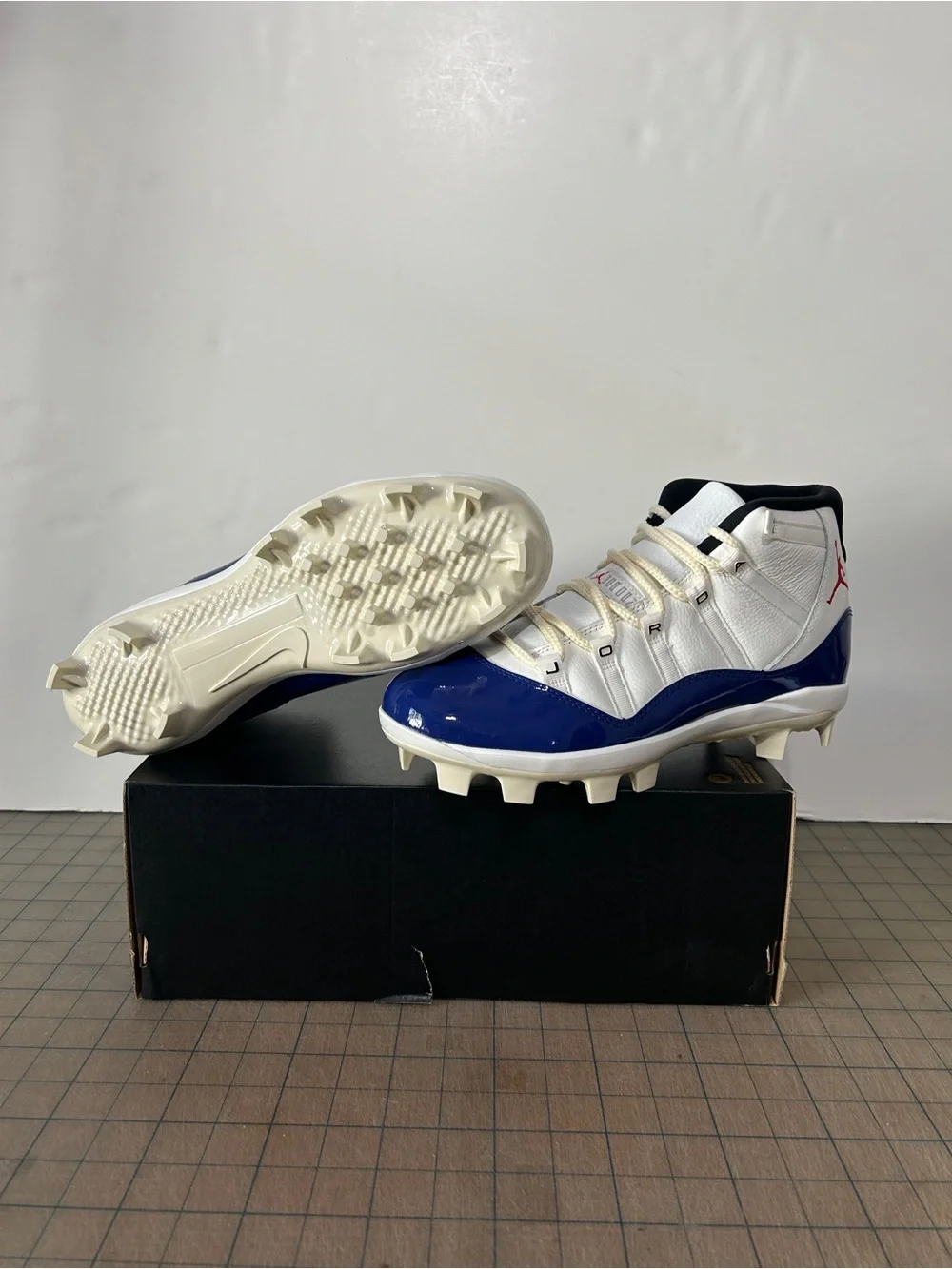 Air Jordan 11 Retro MCS ‘Rare Air’